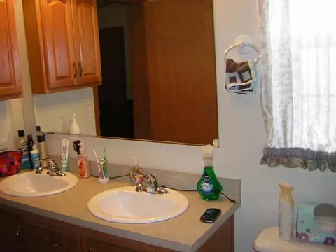1720 N Valley Lp, Bismarck, ND 58503 photo 9