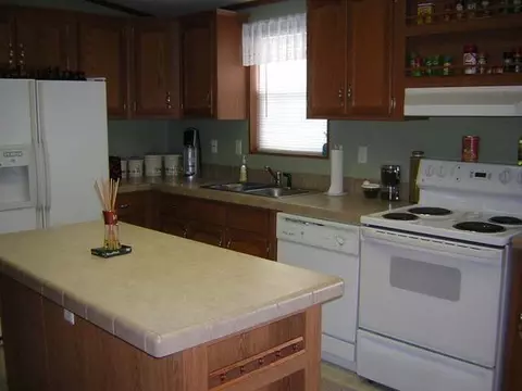 1720 N Valley Lp, Bismarck, ND 58503 photo 4
