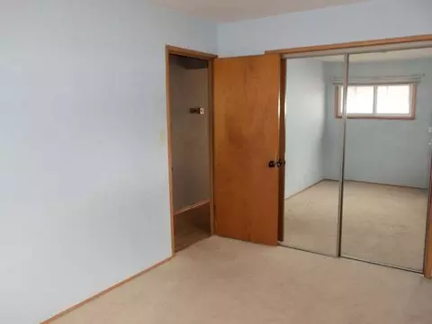 200 12 St NW, Mandan, ND 58554 photo 5