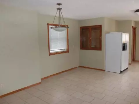 200 12 St NW, Mandan, ND 58554 photo 3