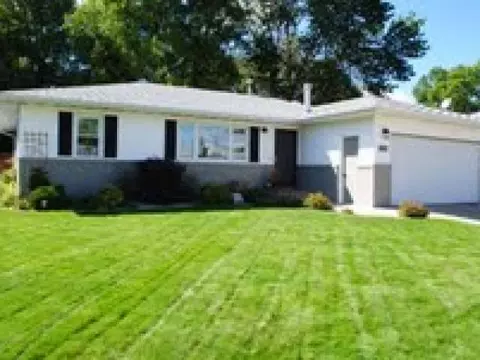 522 Meadow Ln, Bismarck, ND 58504 photo 11