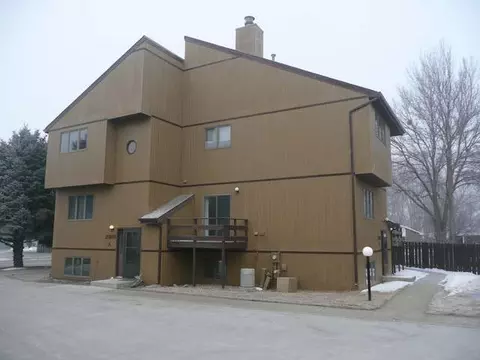 2865 Warwick Lp # -D, Bismarck, ND 58504 photo 1