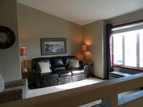 4910 Durango Dr, Bismarck, ND 58503 photo 4