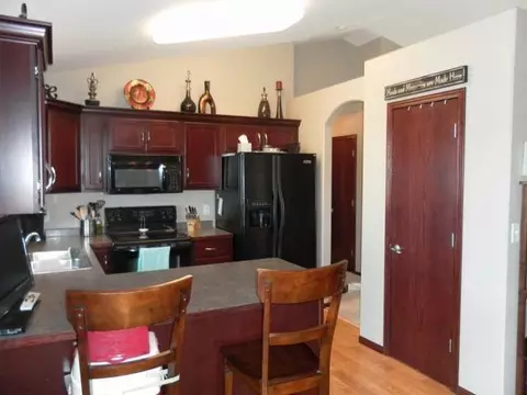 4910 Durango Dr, Bismarck, ND 58503 photo 5