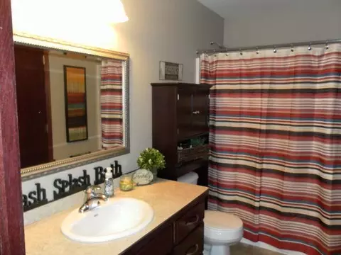 4910 Durango Dr, Bismarck, ND 58503 photo 10