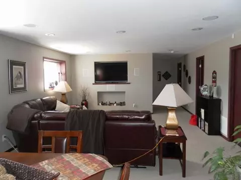 4910 Durango Dr, Bismarck, ND 58503 photo 8