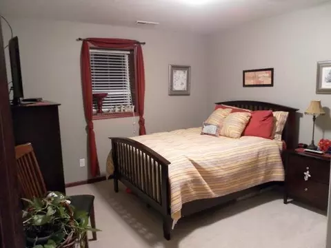 4910 Durango Dr, Bismarck, ND 58503 photo 9
