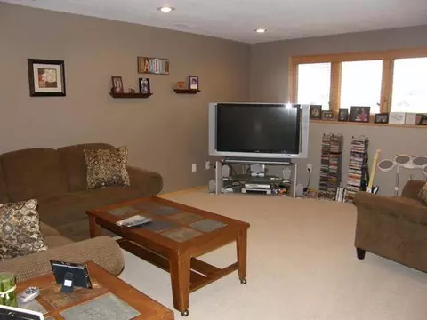 722 Brome Loop, Bismarck, ND 58503 photo 8