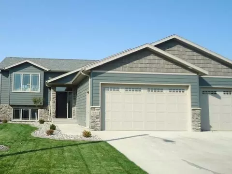5413 Normandy St, Bismarck, ND 58503 photo 13