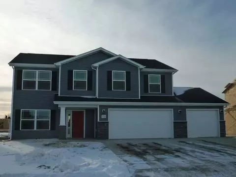3114 Dortmund Dr, Bismarck, ND 58504 photo 1