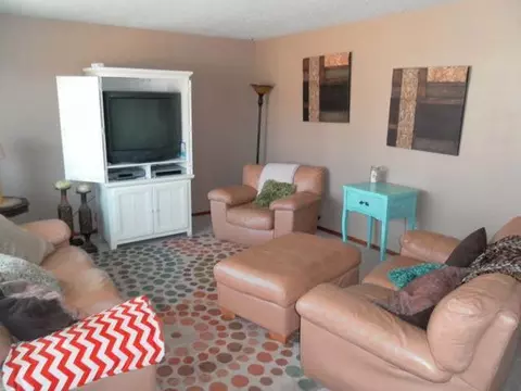 2928 B Ave E, Bismarck, ND 58501 photo 3