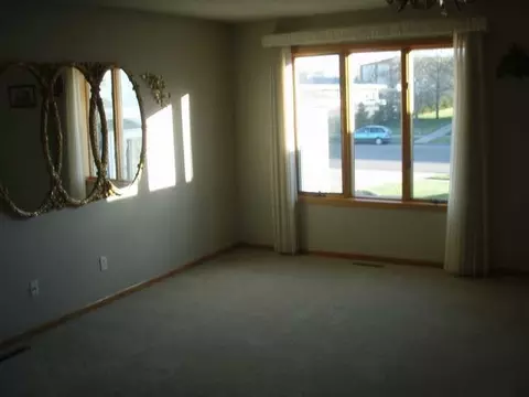 3003 19th St, Bismarck, ND 58501 photo 7
