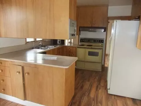 930 Arthur Dr, Bismarck, ND 58501 photo 4