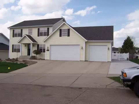 2640 Sharps Lp, Bismarck, ND 58503 photo 1