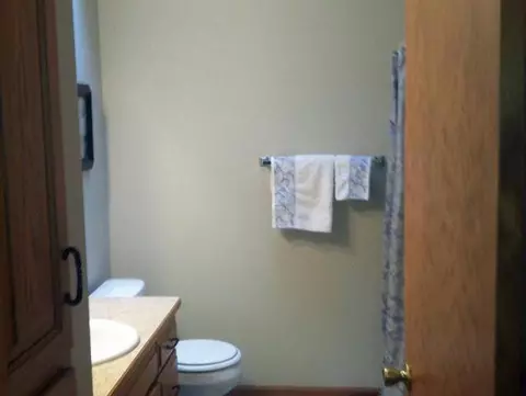 1214 Eagle Crest Lp, Bismarck, ND 58503 photo 10