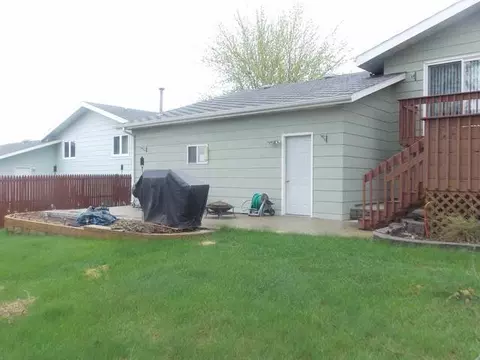 1721 9 Ave SE, Mandan, ND 58554 photo 15