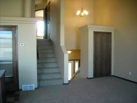 1747 Calgary Lp, Bismarck, ND 58503 photo 8