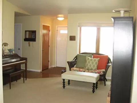 8021 Beacon Lp, Bismarck, ND 58504 photo 7