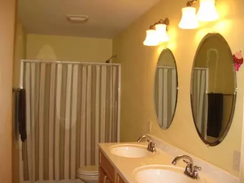 8021 Beacon Lp, Bismarck, ND 58504 photo 6