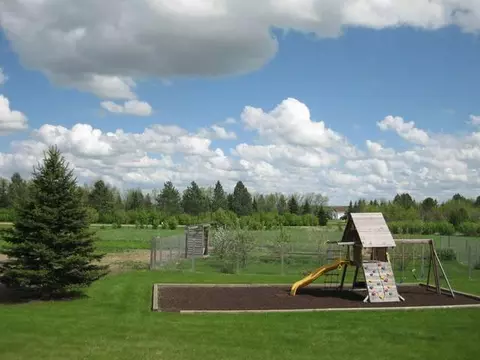 8021 Beacon Lp, Bismarck, ND 58504 photo 8