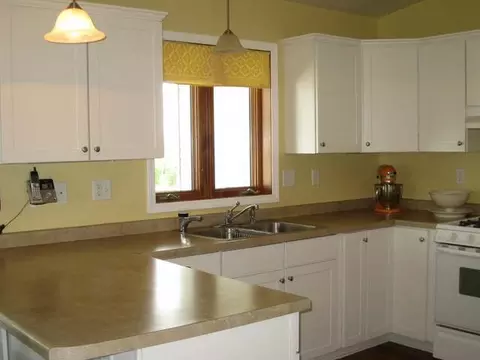 8021 Beacon Lp, Bismarck, ND 58504 photo 17
