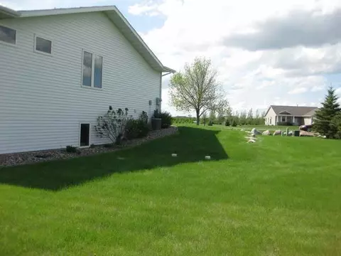 8021 Beacon Lp, Bismarck, ND 58504 photo 61