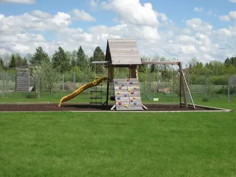 8021 Beacon Lp, Bismarck, ND 58504 photo 10