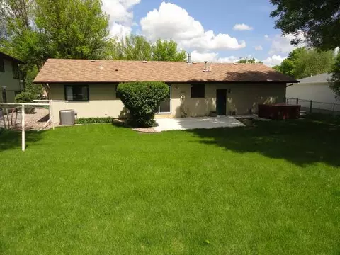 2115 Grant Dr, Bismarck, ND 58501 photo 13