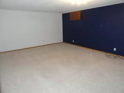 2115 Grant Dr, Bismarck, ND 58501 photo 10