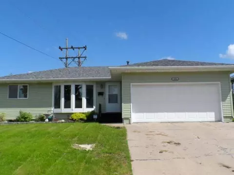 512 Turnpike Ave E, Bismarck, ND 58501 photo 1