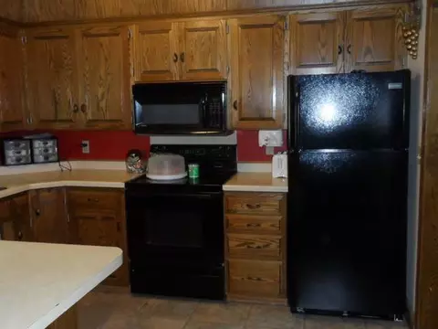 512 Turnpike Ave E, Bismarck, ND 58501 photo 3
