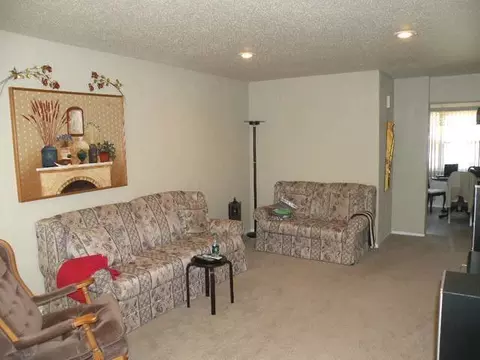 203 Turnpike Ave E, Bismarck, ND 58501 photo 2