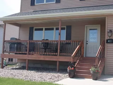 413 Cherrybrook Dr, Bismarck, ND 58503 photo 2