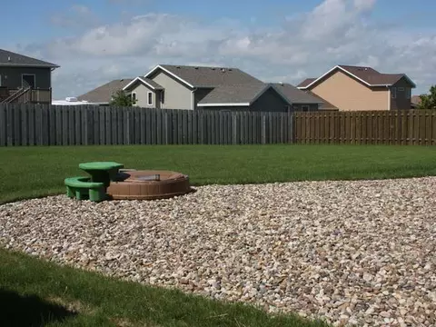 413 Cherrybrook Dr, Bismarck, ND 58503 photo 22