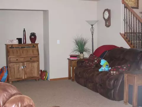 413 Cherrybrook Dr, Bismarck, ND 58503 photo 5