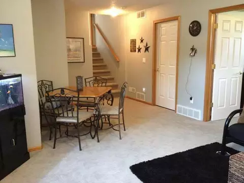 454 Napa Lp, Bismarck, ND 58504 photo 15