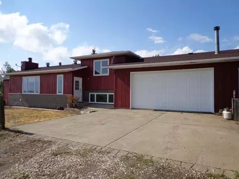 5400 63rd St N, Mandan, ND 58554 photo 1