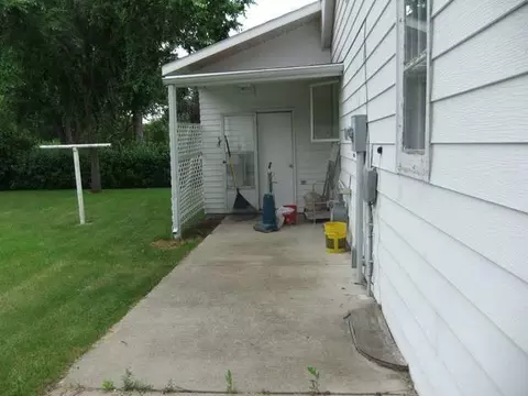 335 2nd St NE, Garrison, ND 58540 photo 14