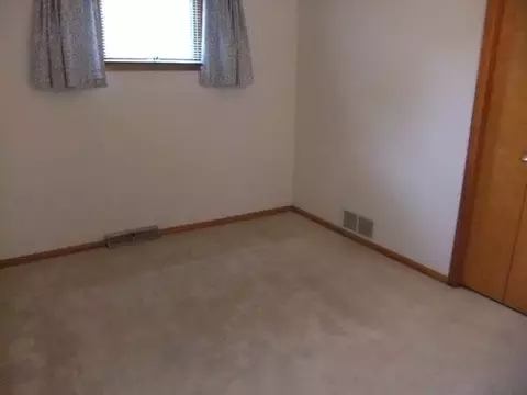 335 2nd St NE, Garrison, ND 58540 photo 8