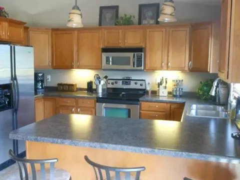 2963 Remuda Dr, Bismarck, ND 58503 photo 2