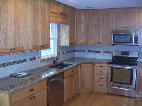 318 Interstate Ave W, Bismarck, ND 58503 photo 5