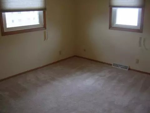 318 Interstate Ave W, Bismarck, ND 58503 photo 15