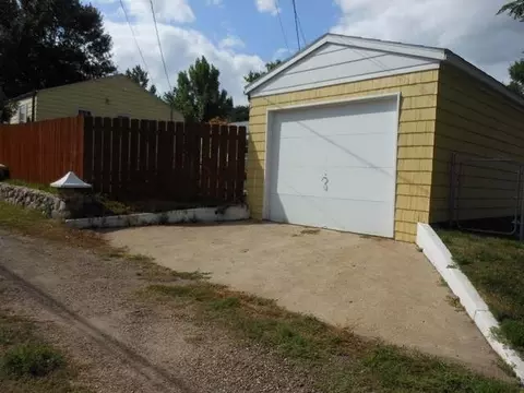 217 Hill St, Bismarck, ND 58504 photo 25