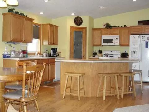 5608 Copper Pt, Bismarck, ND 58504 photo 3