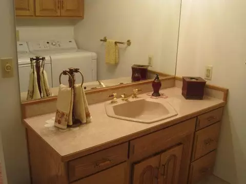 1615 Divide Ave E, Bismarck, ND 58501 photo 18
