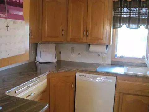 1615 Divide Ave E, Bismarck, ND 58501 photo 13