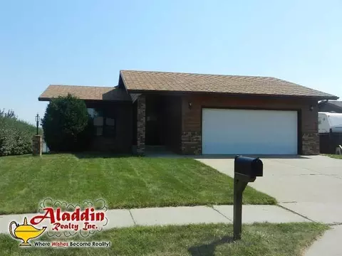 1408 Johns Dr NE, Mandan, ND 58554 photo 1