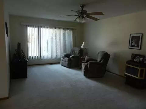 1408 Johns Dr NE, Mandan, ND 58554 photo 3