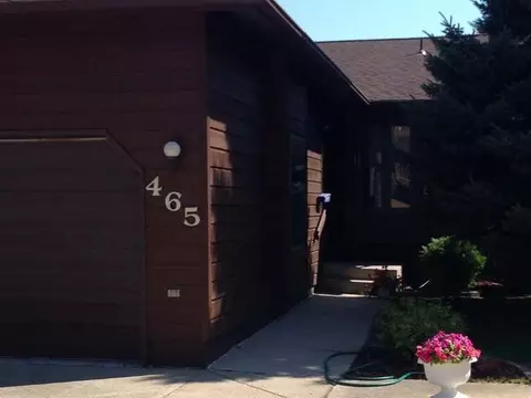465 Brandon Dr E, Bismarck, ND 58503 photo 3