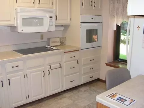 465 Brandon Dr E, Bismarck, ND 58503 photo 9